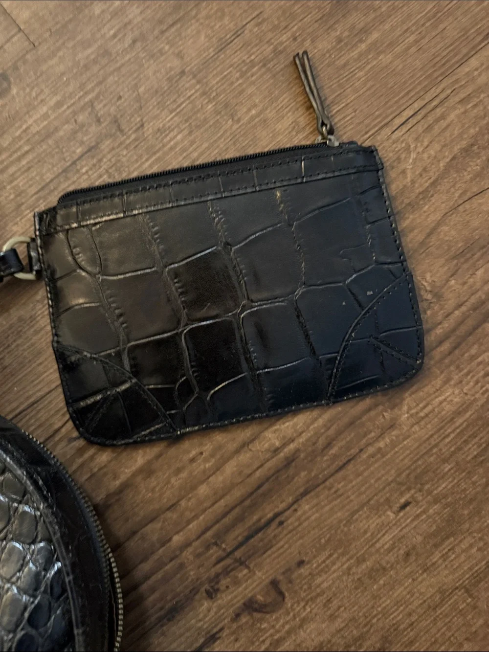 Franklin Covey Black Genuine Leather Croc-Embossed Shoulderbag/Satchel